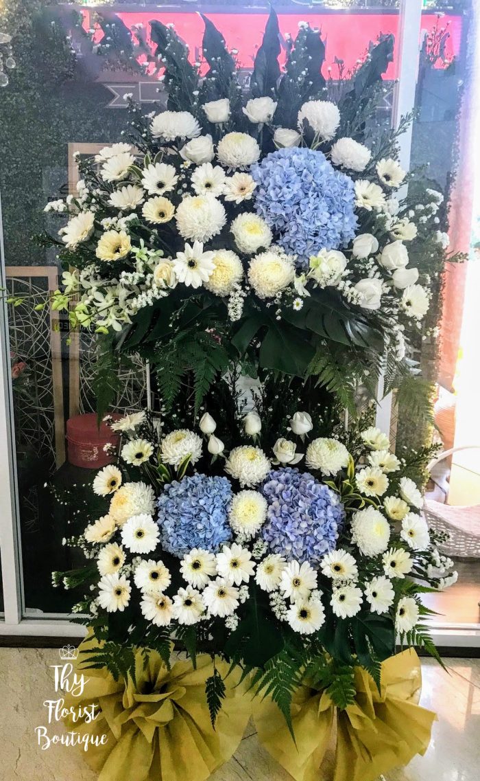 Condolences Flower ‘Genesis’