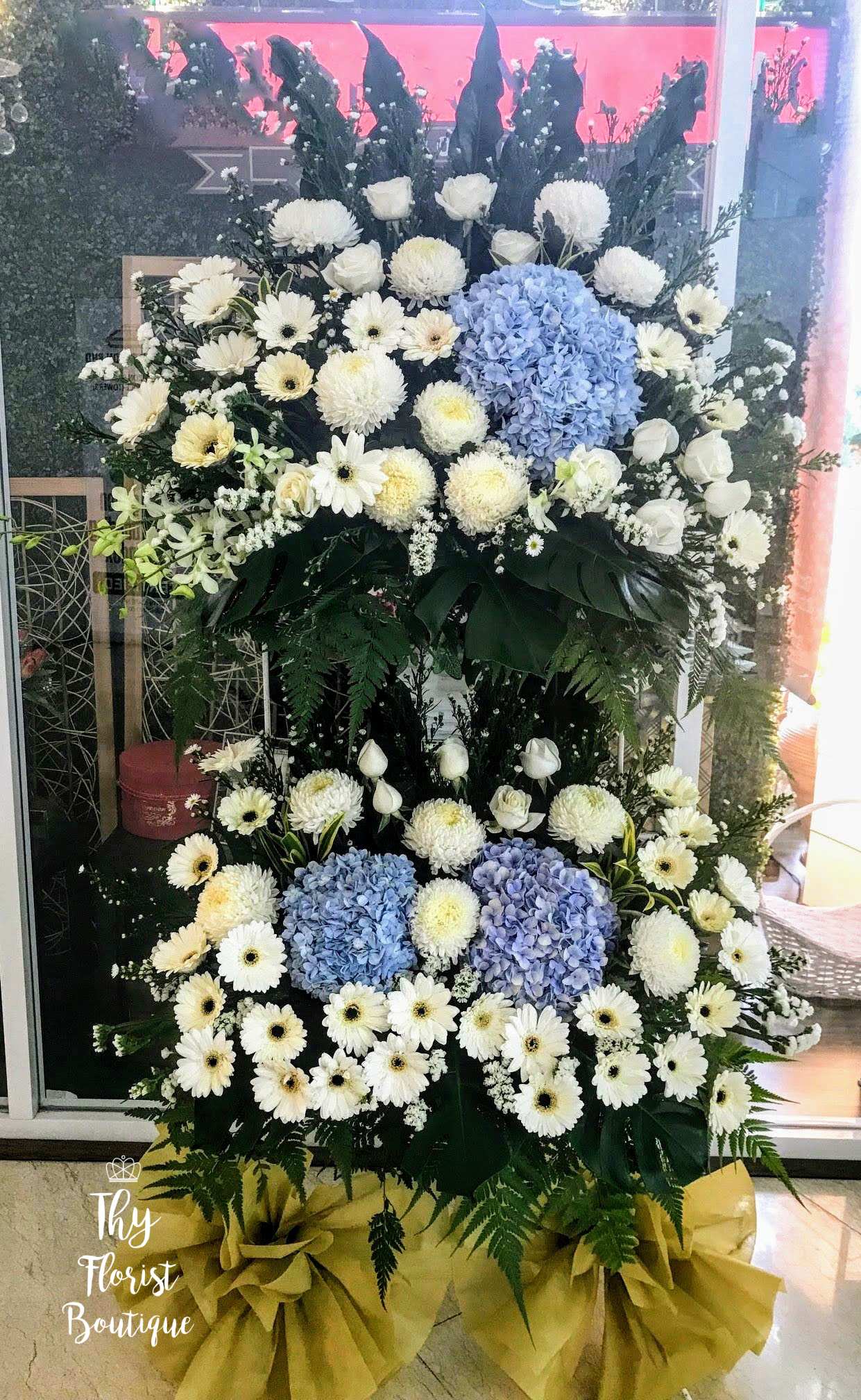 Condolences Flower ‘Genesis’