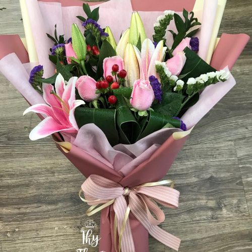 Hand Bouquet ‘ Lily’