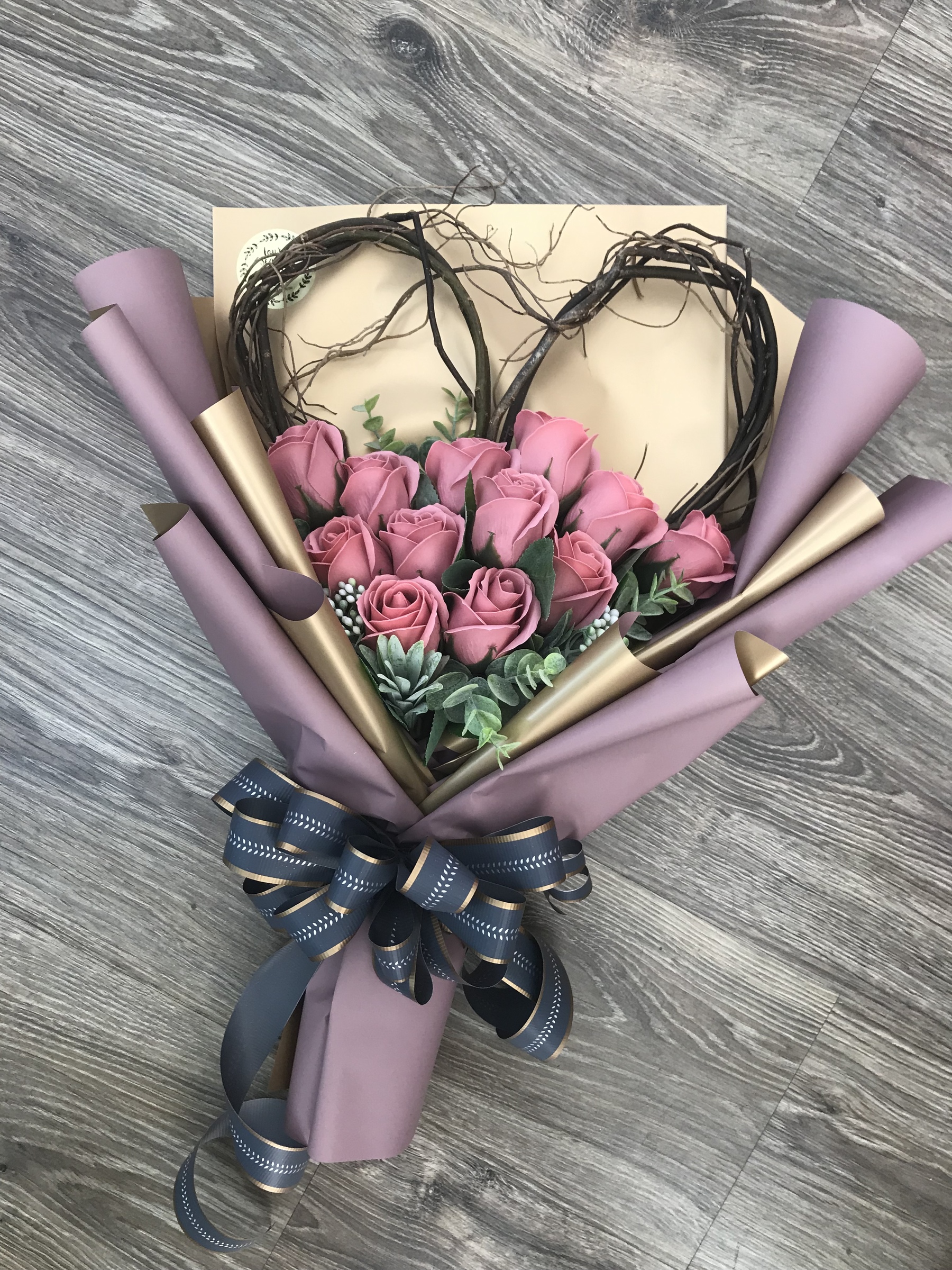 Artificial roses ‘Maia’