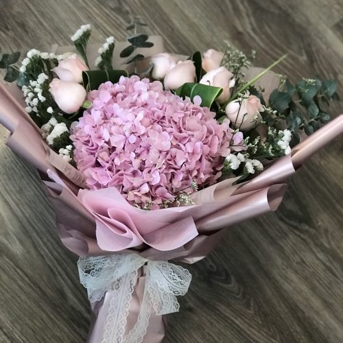 Hand Bouquet ‘Harlow’