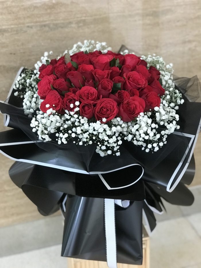 Hand Bouquet ‘Stella’ - Image 2