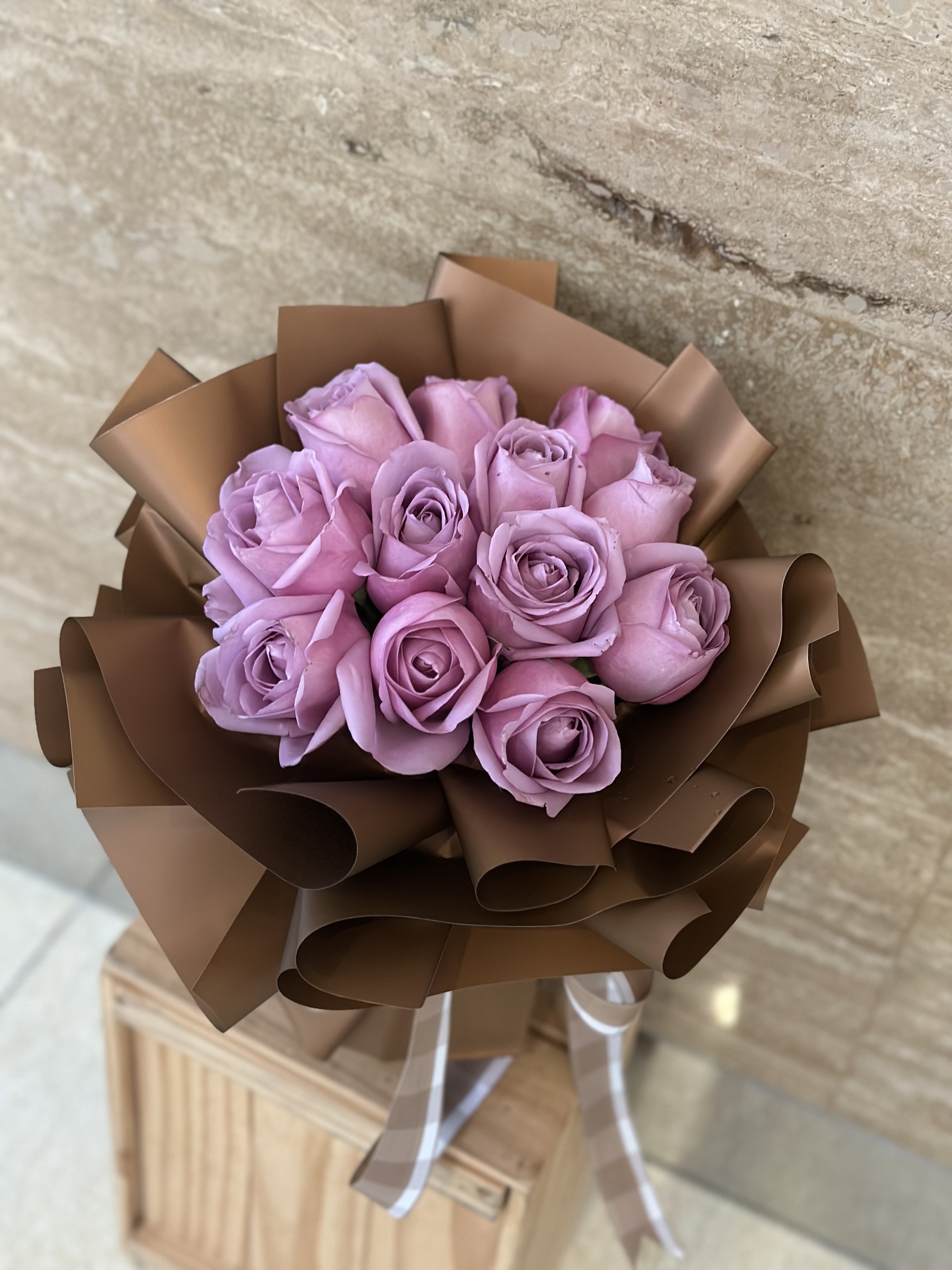HB Lily & Roses lll - Image 2