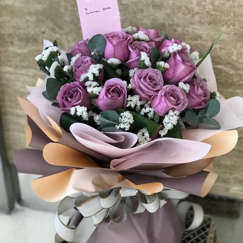 Hand bouquet ‘Voilet’