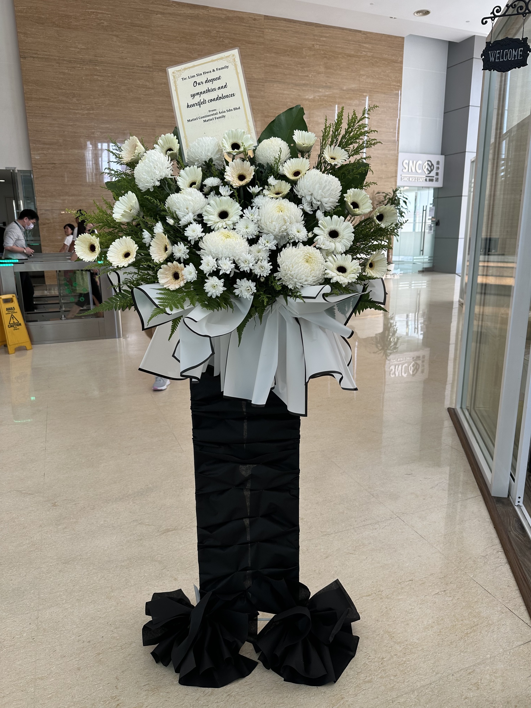 Condolences  stand ‘Paisley’